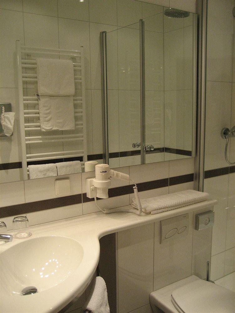 Hotel Romantik Zur Sonne 3*